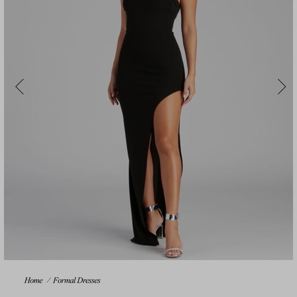 Windsor MAYVEN ONE
SHOULDER CUTOUT SLIT FORMAL DRESS